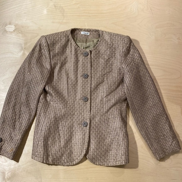 Ann May 100% Woven Silk Blazer size 10 (BT) - Picture 2 of 14